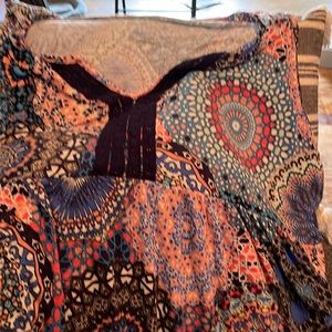 Avenue top multi color mandala print size 30/32W
